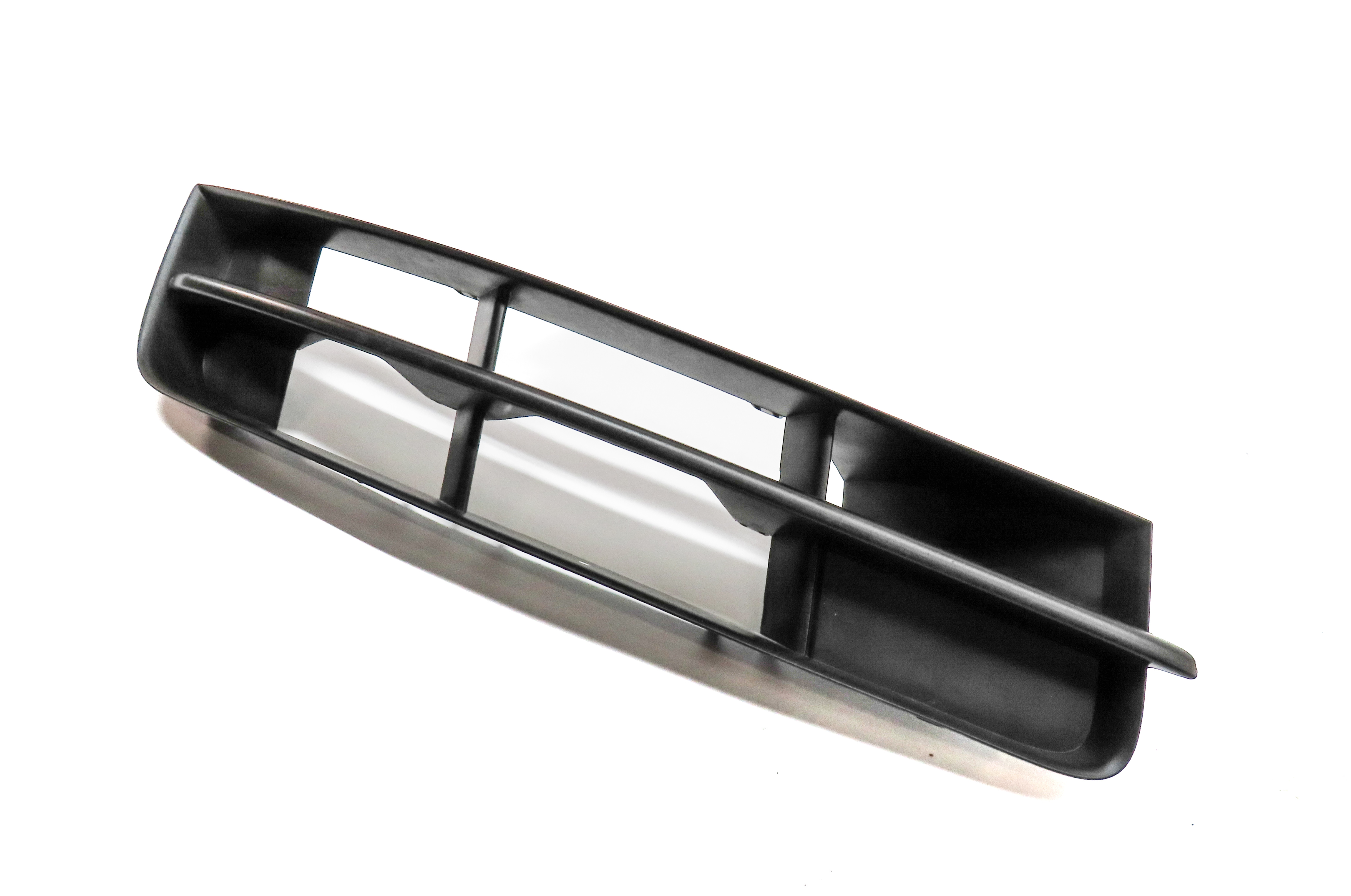 2014 AUDI Q7 (4L) FRONT RIGHT PASSENGER LOWER BUMPER END GRILLE TRIM (BLACK) — exact item pictured